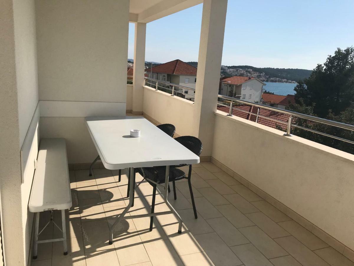 Apartments Filip Trogir Exterior foto