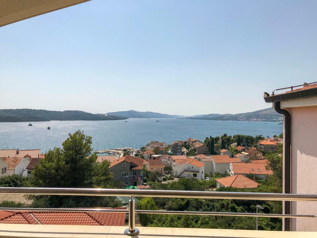 Apartments Filip Trogir Exterior foto